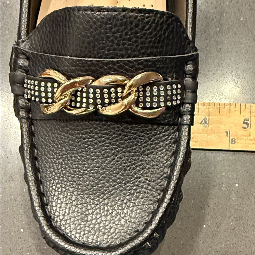 Chic Black Loafers with Gold Chain by Alexis Bendel NWOT - Picture 8 of 10
